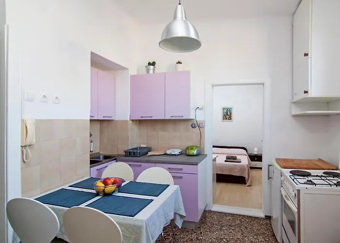 In Centre With Huge Terace Διαμέρισμα *