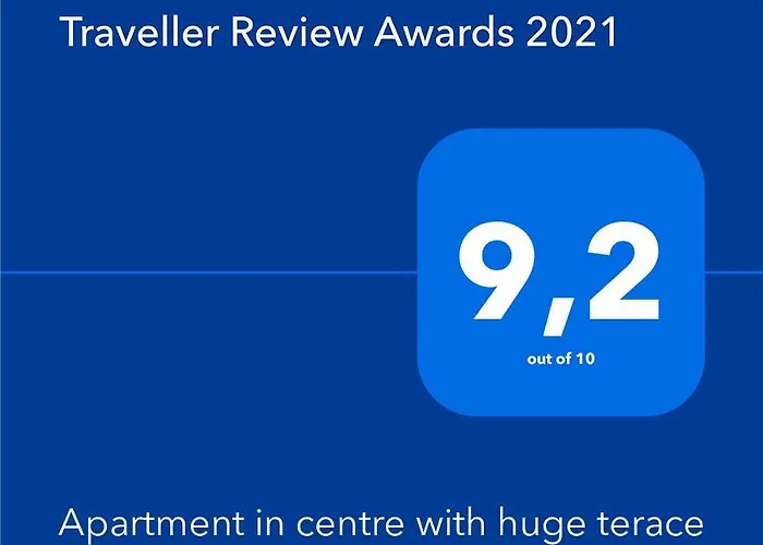 In Centre With Huge Terace Pula