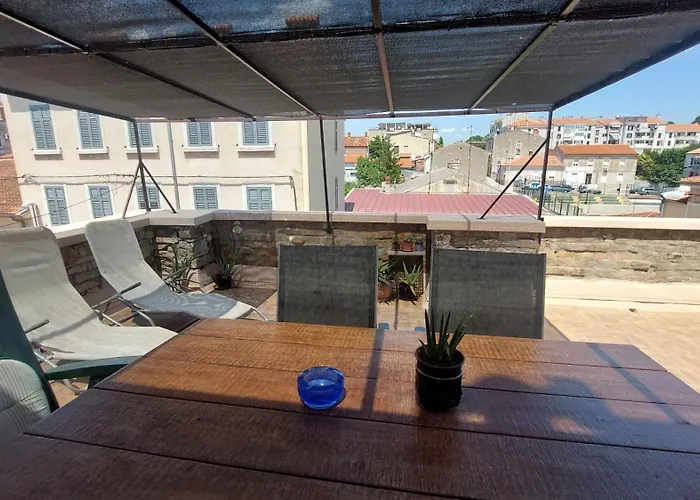 Apartament In Centre With Huge Terace